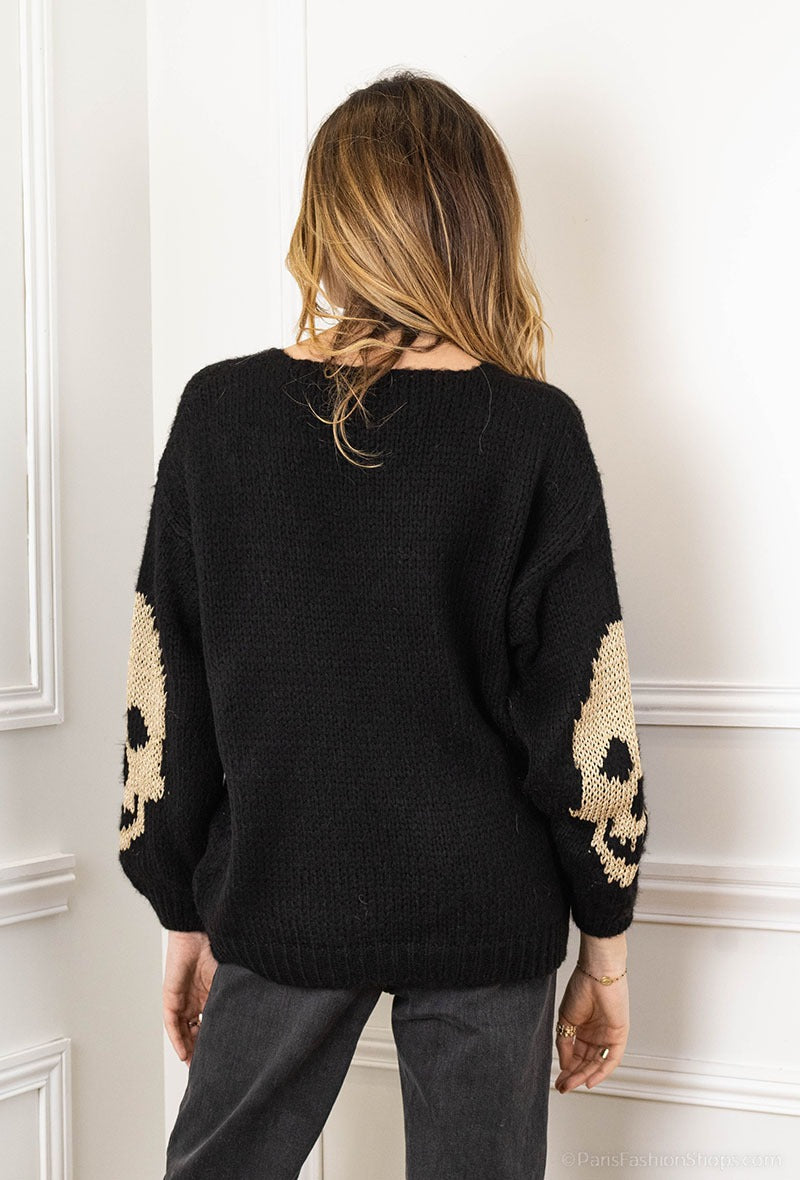 Oversized 2025 skull sweater